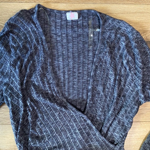 Gray Plus Size Woven Blouse - Picture 2 of 4